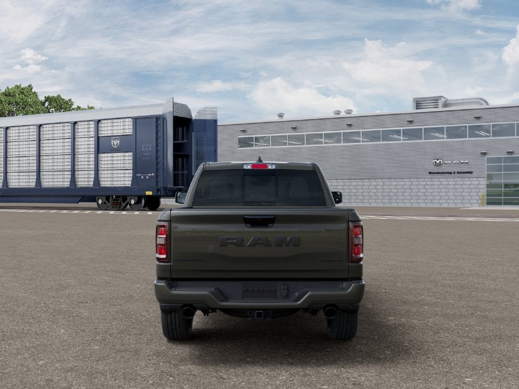 2027 RAM 1500 RAM 1500 LARAMIE CREW CAB 4X4 5'7' BOX