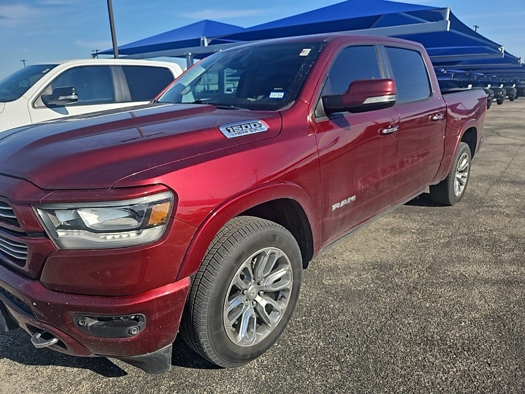 2021 RAM 1500 Laramie Crew Cab 4x4 5'7' Box