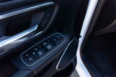 2023 RAM 1500 Laramie Crew Cab 4x4 5'7' Box