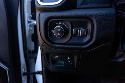 2023 RAM 1500 Laramie Crew Cab 4x4 5'7' Box