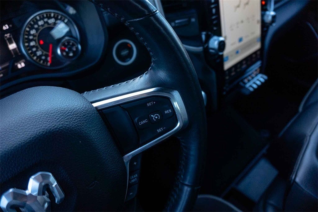 2023 RAM 1500 Laramie Crew Cab 4x4 5'7' Box