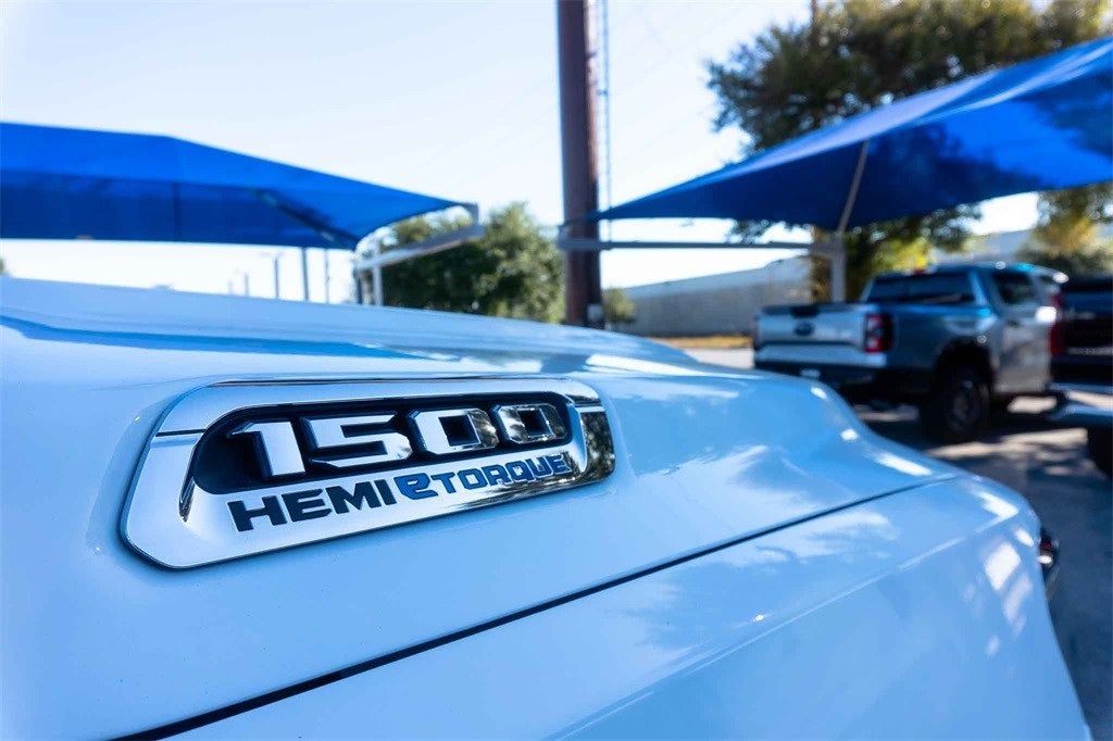 2023 RAM 1500 Laramie Crew Cab 4x4 5'7' Box