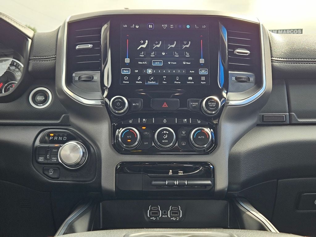 2024 RAM 1500 Laramie Crew Cab 4x4 5'7' Box