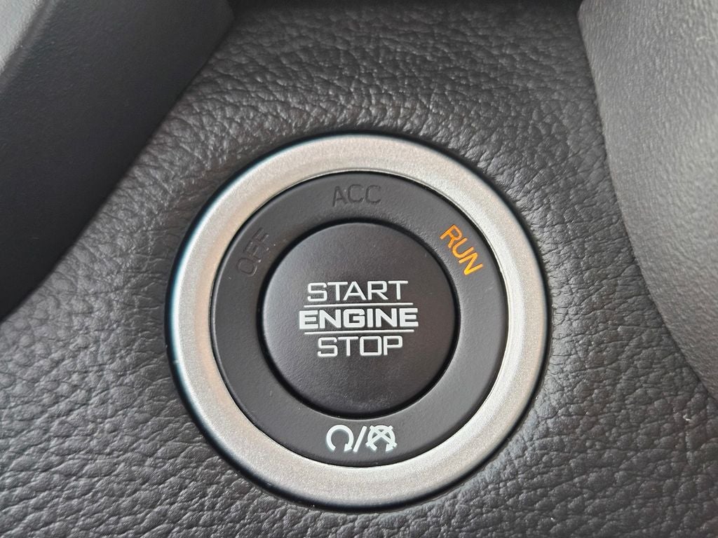 2024 RAM 1500 Laramie Crew Cab 4x4 5'7' Box