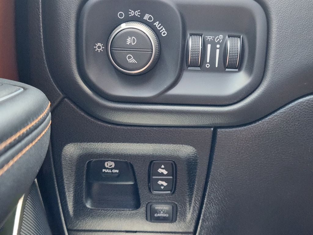 2022 RAM 1500 Limited Longhorn Crew Cab 4x4 5'7' Box
