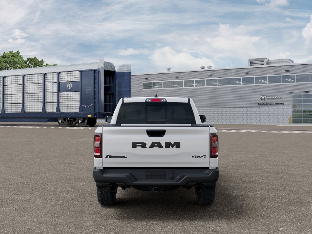 2027 RAM 1500 RAM 1500 REBEL CREW CAB 4X4 5'7' BOX