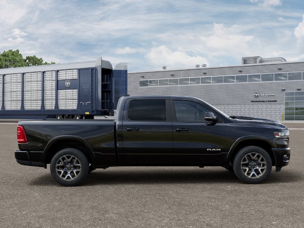 2027 RAM 1500 RAM 1500 LARAMIE CREW CAB 4X4 6'4' BOX