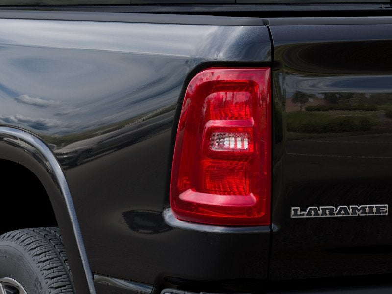 2027 RAM 1500 RAM 1500 LARAMIE CREW CAB 4X4 6'4' BOX