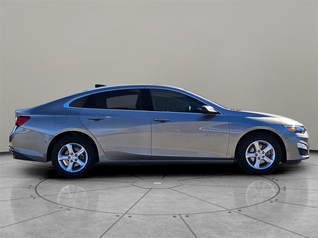 2022 Chevrolet Malibu FWD LS