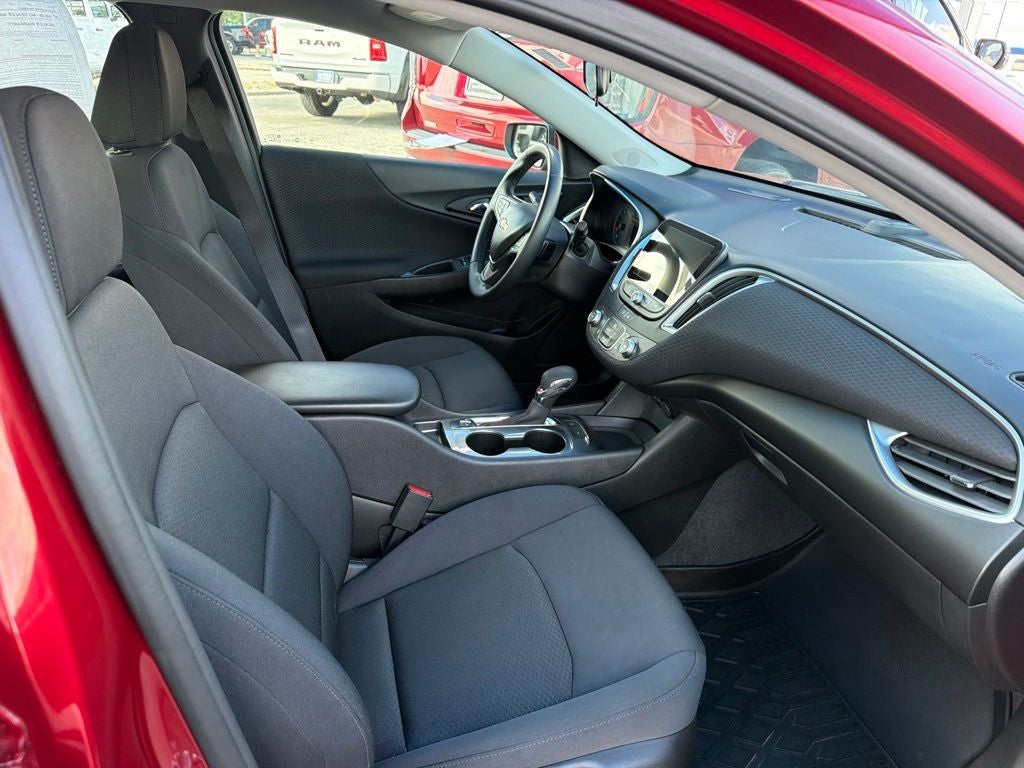 2025 Chevrolet Malibu FWD RS