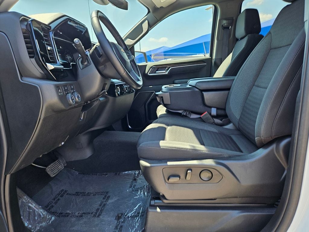 2023 Chevrolet Silverado 1500 4WD Crew Cab Short Bed LT with 2FL