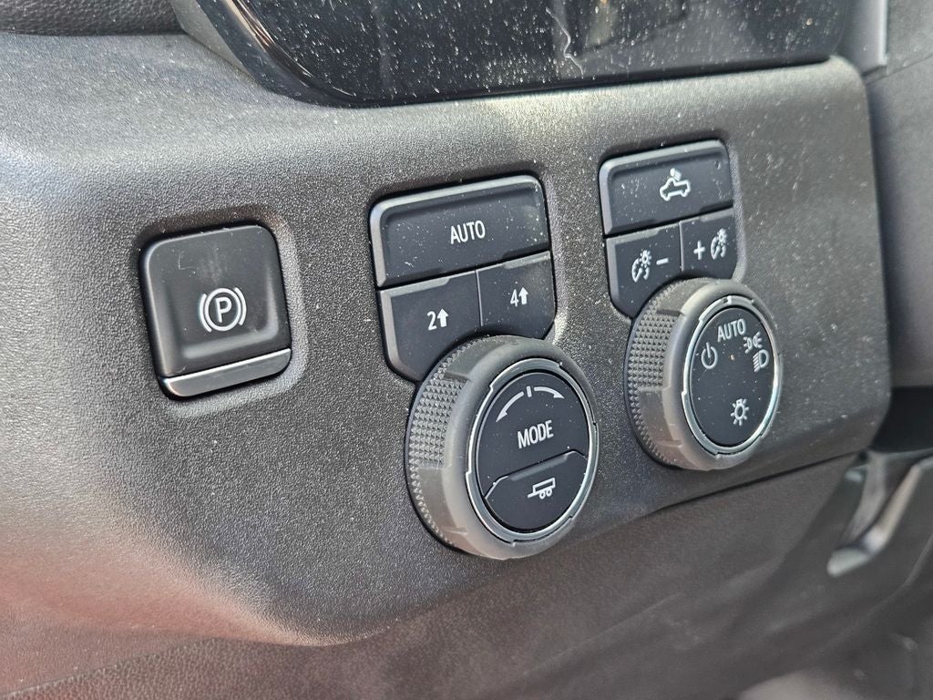 2022 Chevrolet Silverado 1500 4WD Crew Cab Short Bed LT with 2FL