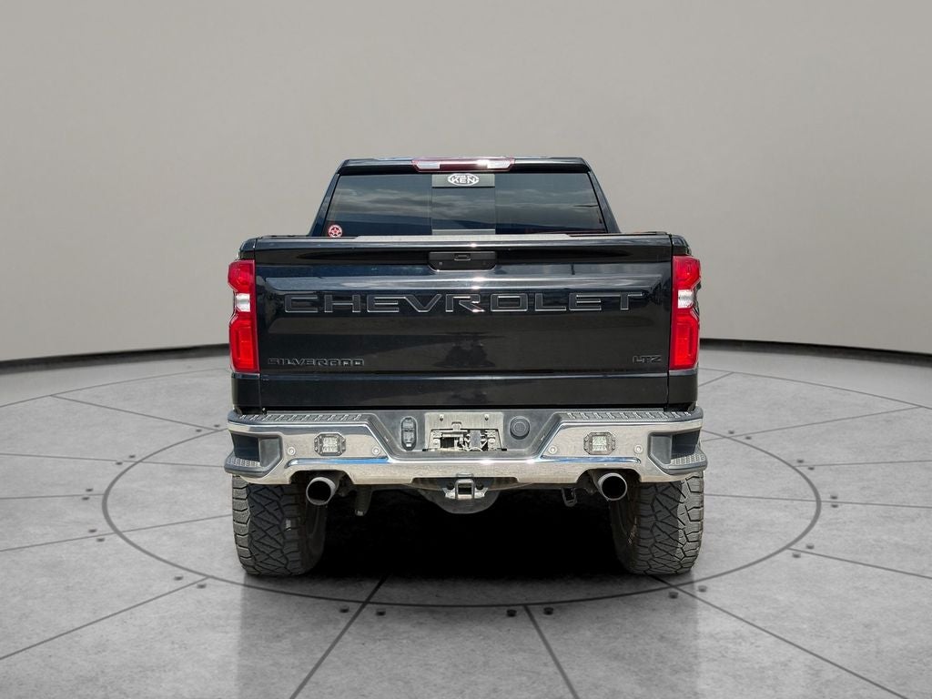 2022 Chevrolet Silverado 1500 LTD 4WD Crew Cab Short Bed LTZ