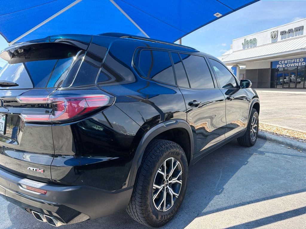 2024 GMC Acadia AWD AT4