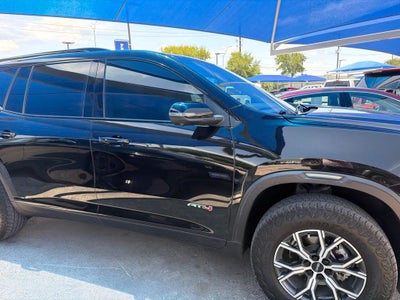 2024 GMC Acadia AWD AT4
