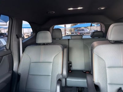 2024 GMC Acadia AWD AT4
