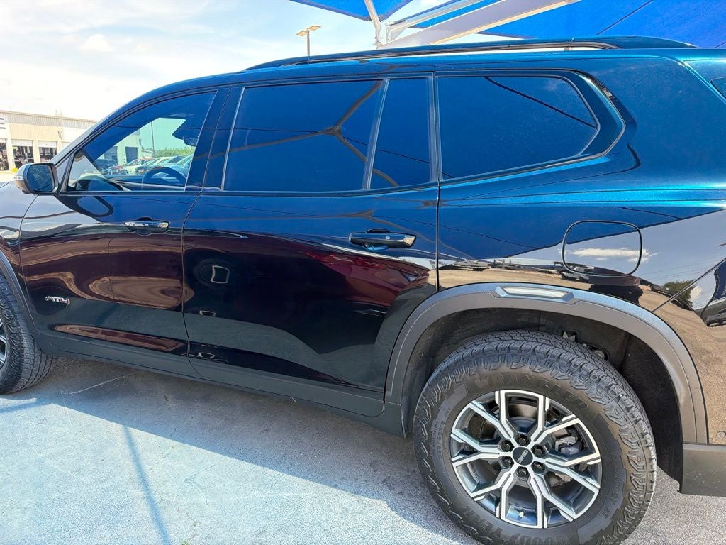 2024 GMC Acadia AWD AT4
