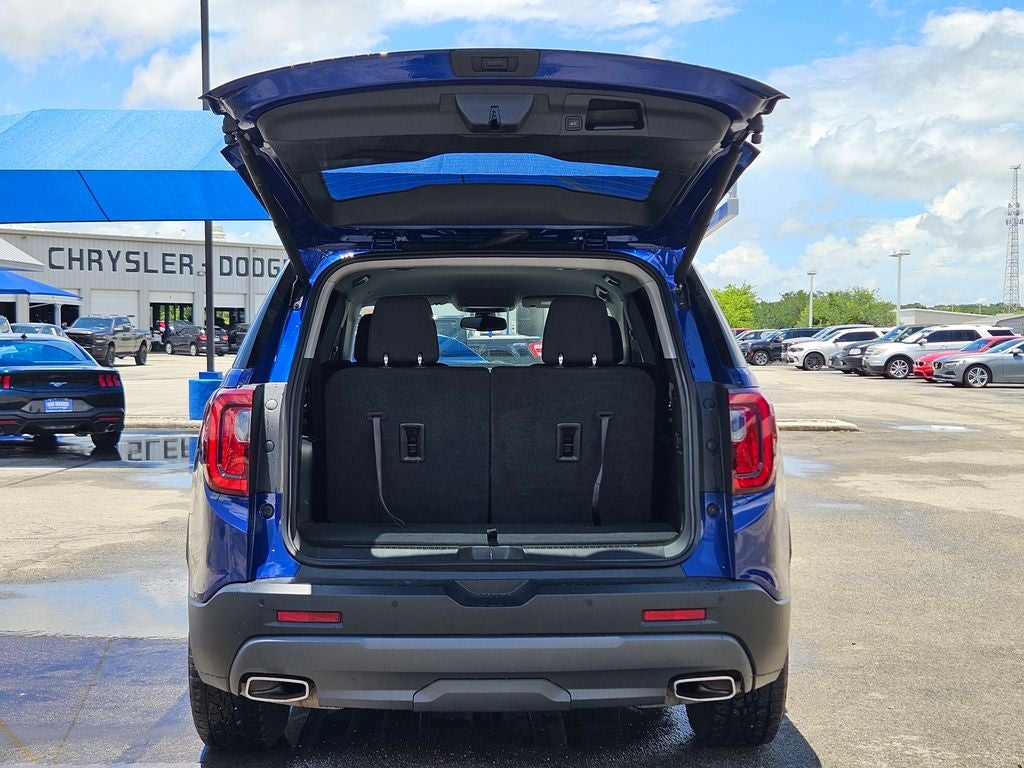 2023 GMC Acadia AWD AT4