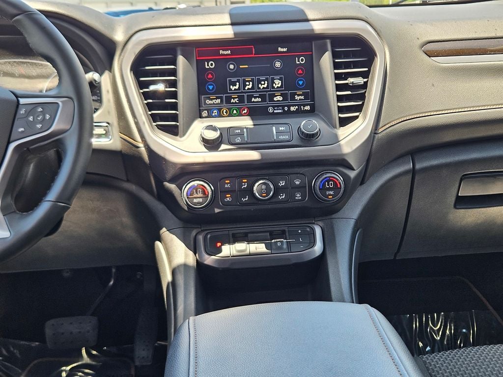 2023 GMC Acadia AWD AT4