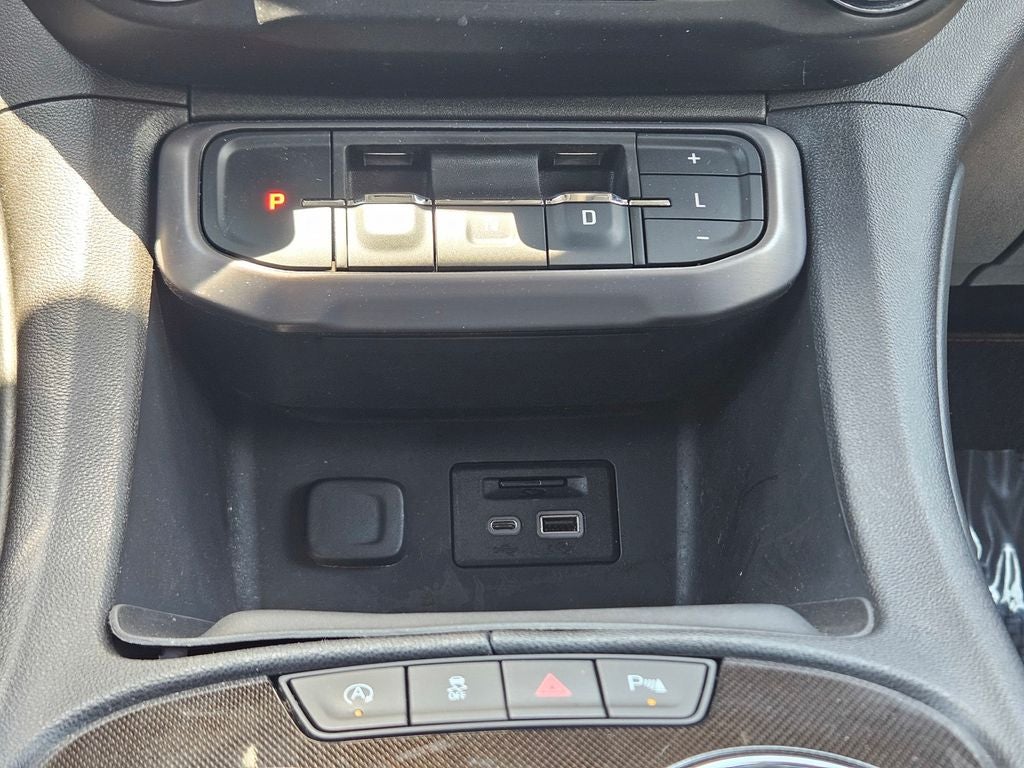 2023 GMC Acadia AWD AT4