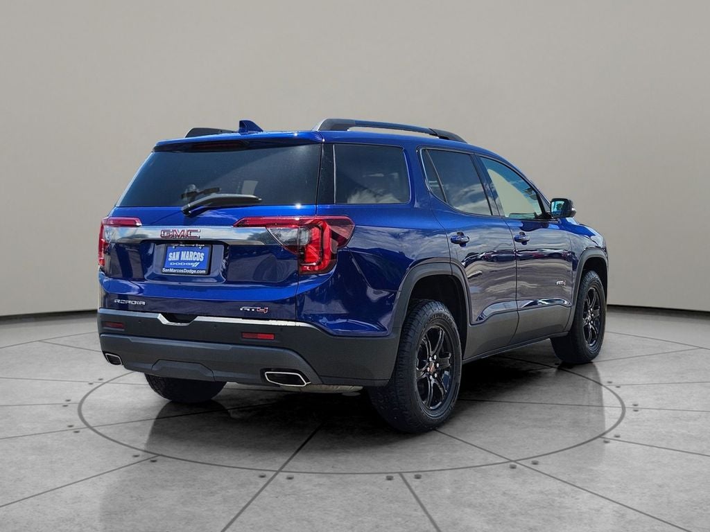 2023 GMC Acadia AWD AT4