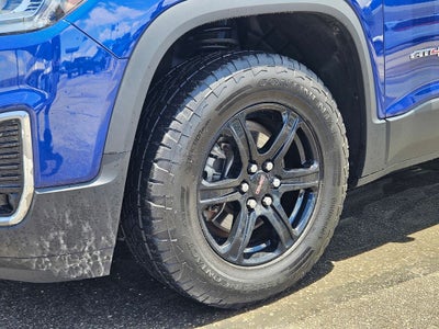 2023 GMC Acadia AWD AT4
