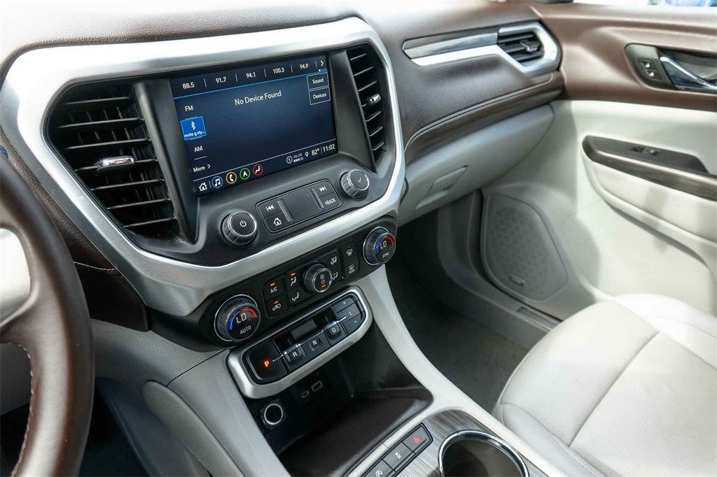 2023 GMC Acadia AWD SLT