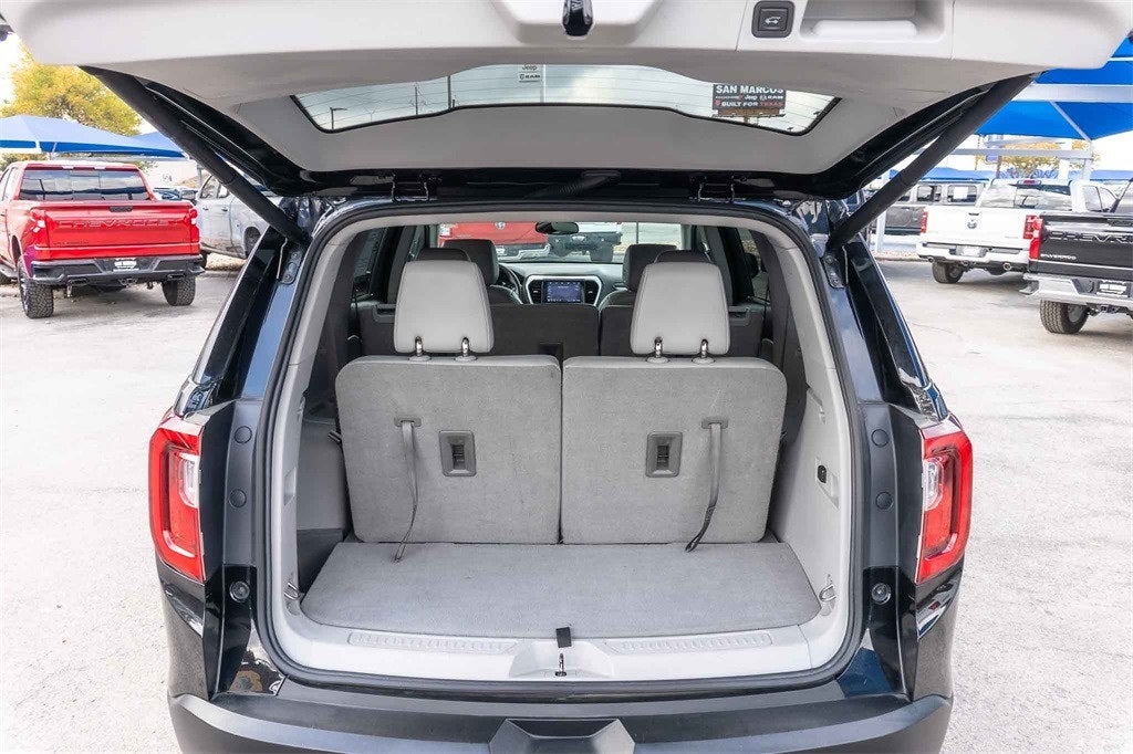 2023 GMC Acadia AWD SLT