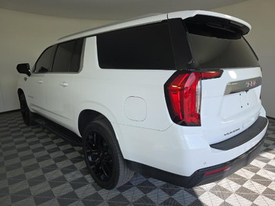 2023 GMC Yukon XL SLE