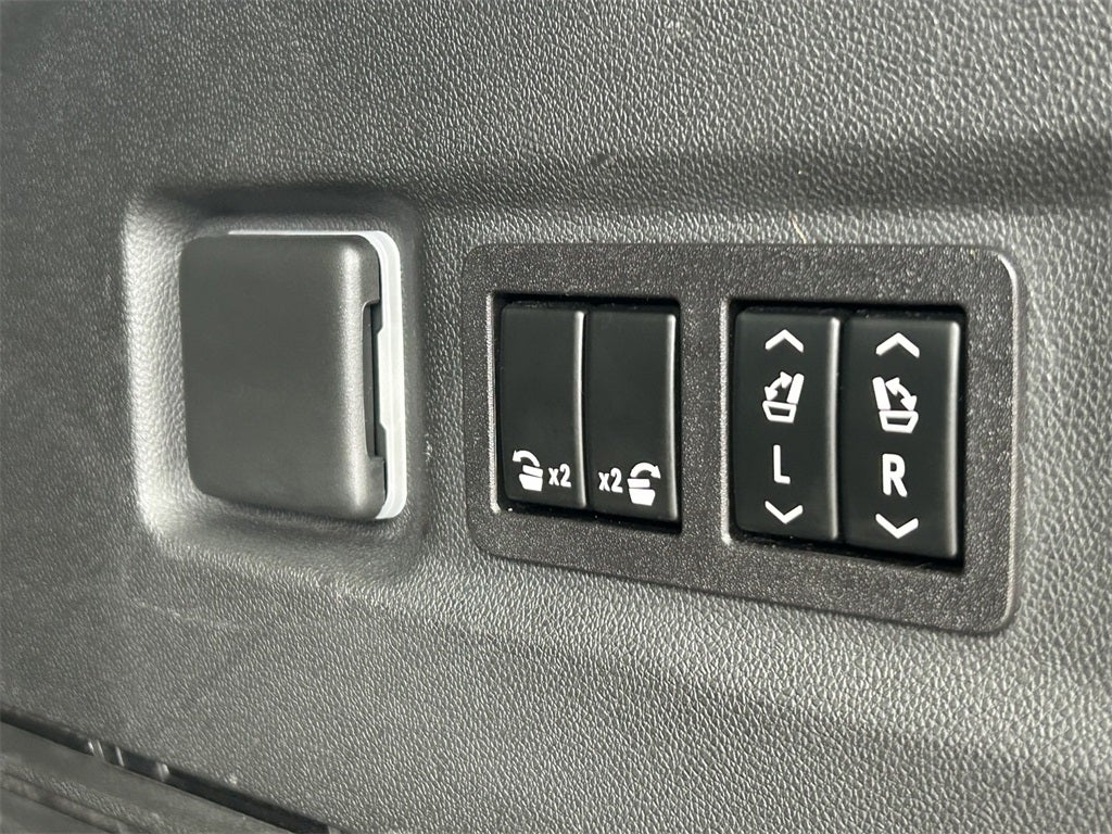 2023 GMC Yukon XL 4WD Denali