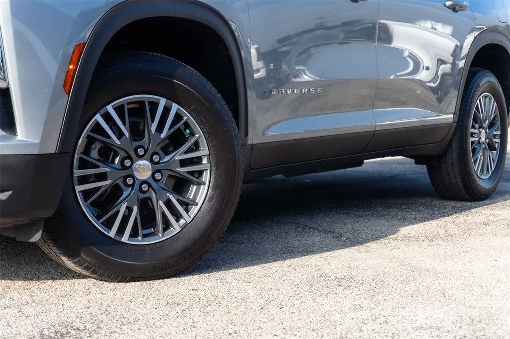 2024 Chevrolet Traverse AWD LT