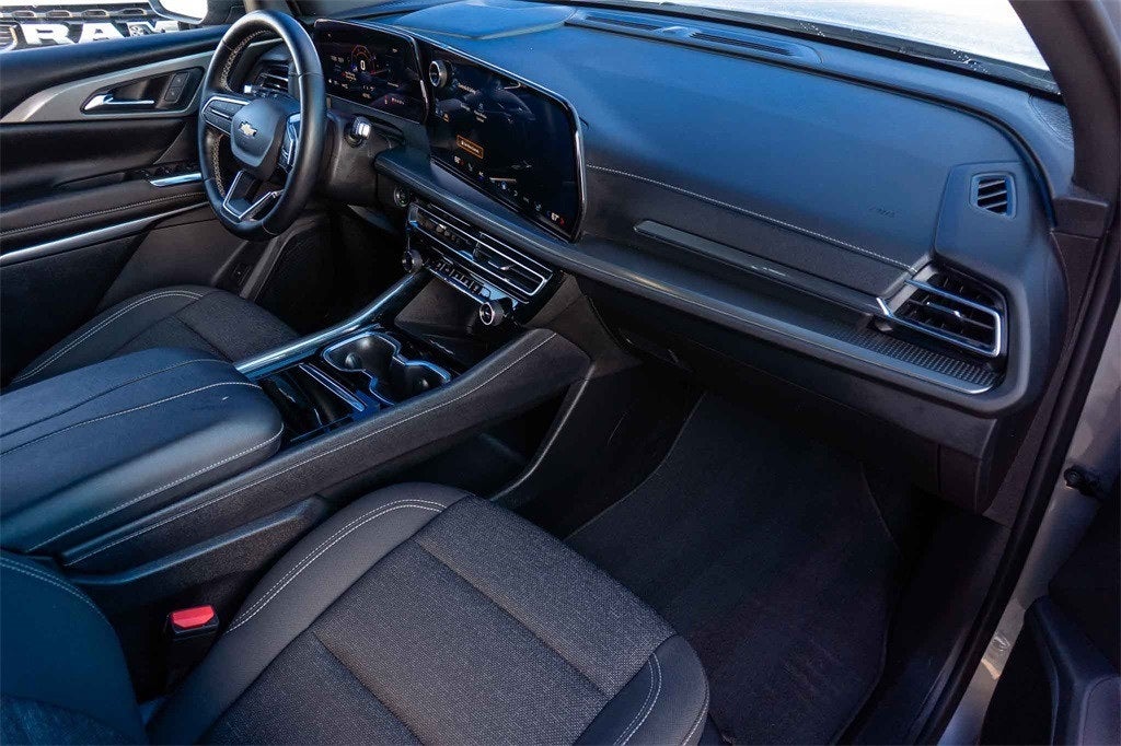 2024 Chevrolet Traverse AWD LT