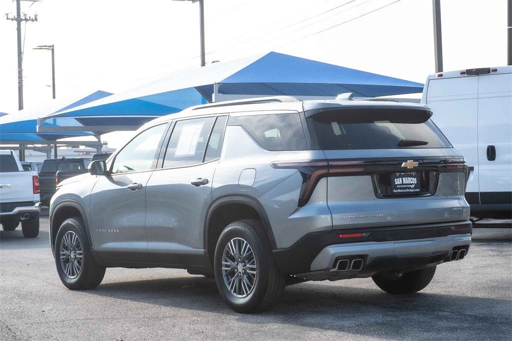 2024 Chevrolet Traverse AWD LT