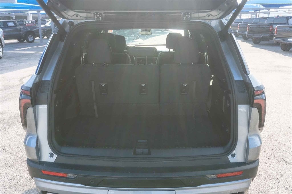 2024 Chevrolet Traverse AWD LT