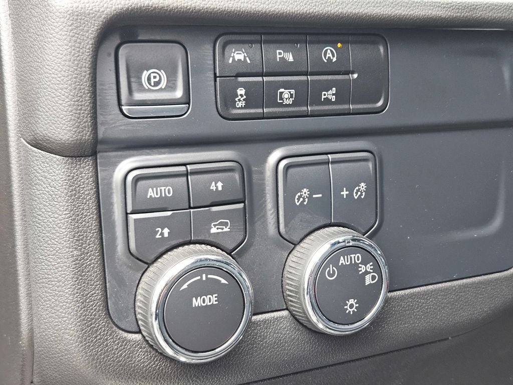 2025 Chevrolet Tahoe 4WD LT