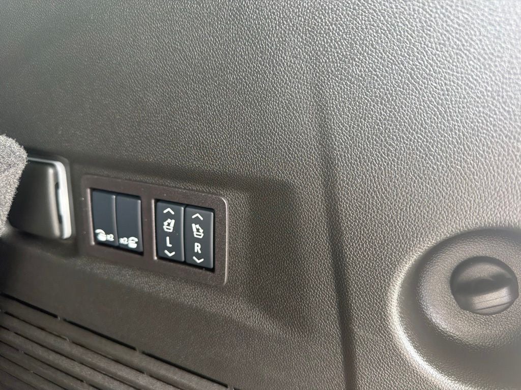 2026 Chevrolet Tahoe 4WD RST
