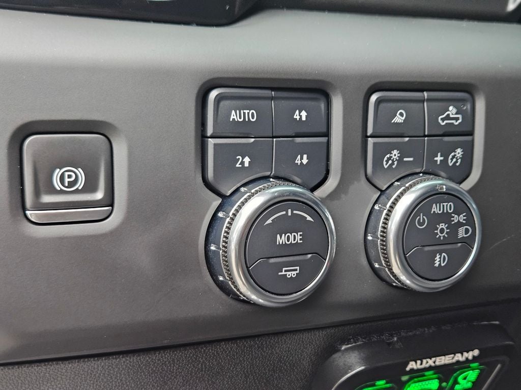2024 GMC Sierra 2500HD 4WD Crew Cab Standard Bed AT4