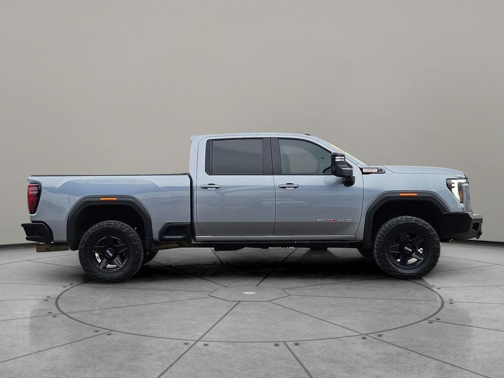 2024 GMC Sierra 2500HD 4WD Crew Cab Standard Bed AT4