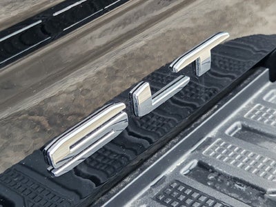 2026 GMC Sierra 2500HD Crew Cab, Standard Bed, SLT, 4WD