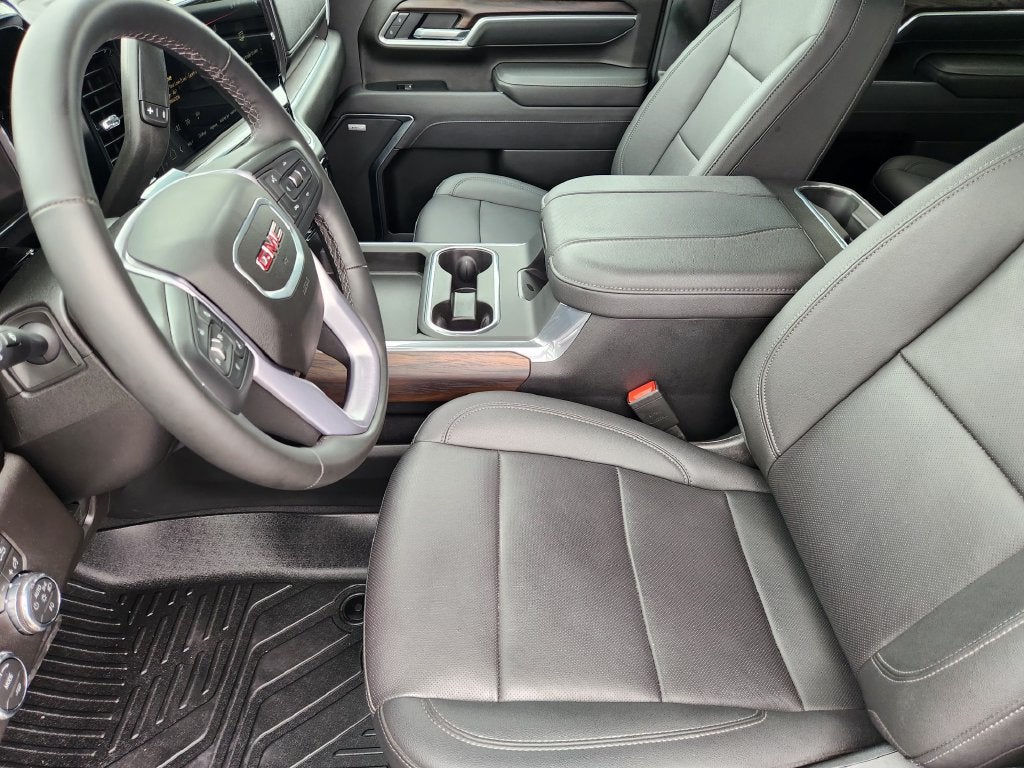 2026 GMC Sierra 2500HD Crew Cab, Standard Bed, SLT, 4WD