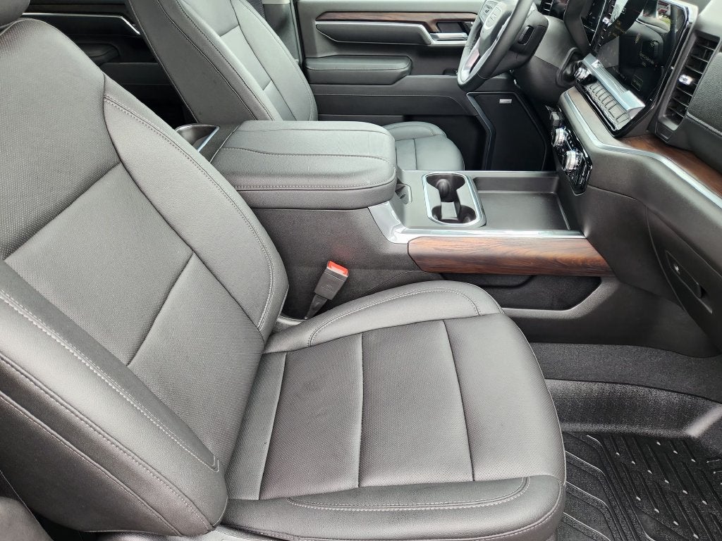 2026 GMC Sierra 2500HD Crew Cab, Standard Bed, SLT, 4WD