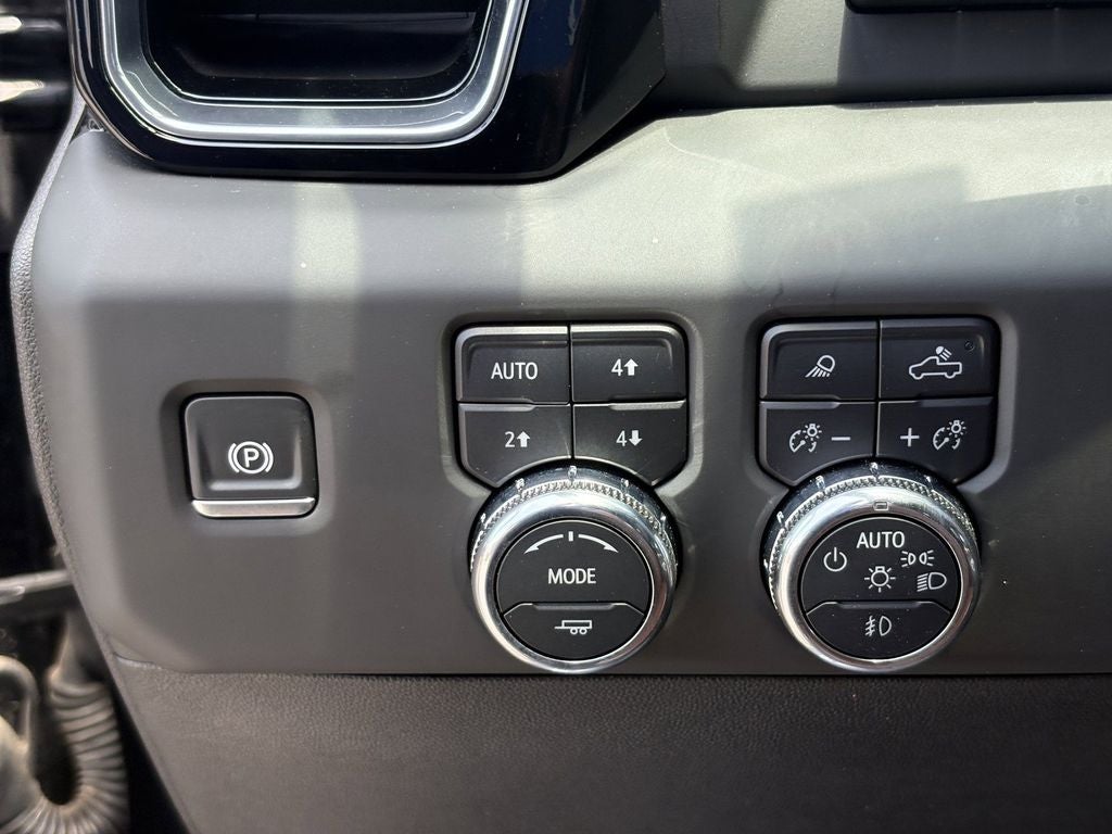 2025 GMC Sierra 2500HD 4WD Crew Cab Standard Bed Denali Ultimate