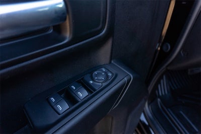 2025 GMC Sierra 1500 4WD Crew Cab Short Box Pro