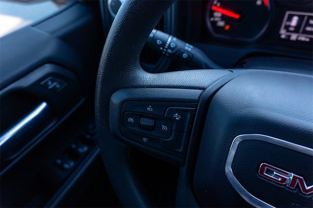 2025 GMC Sierra 1500 4WD Crew Cab Short Box Pro