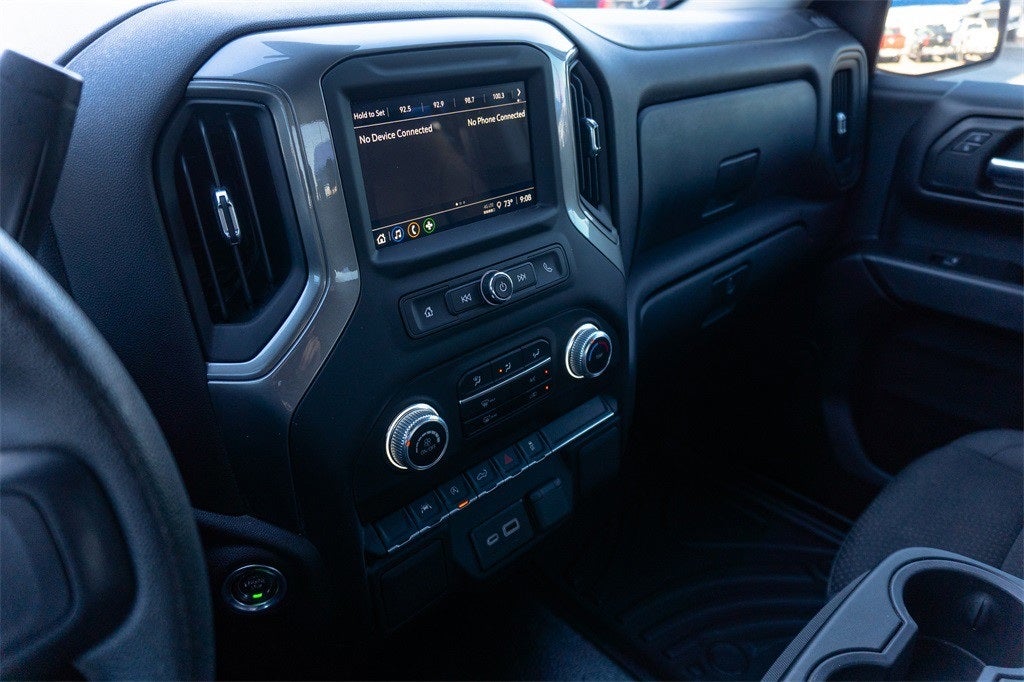 2025 GMC Sierra 1500 4WD Crew Cab Short Box Pro