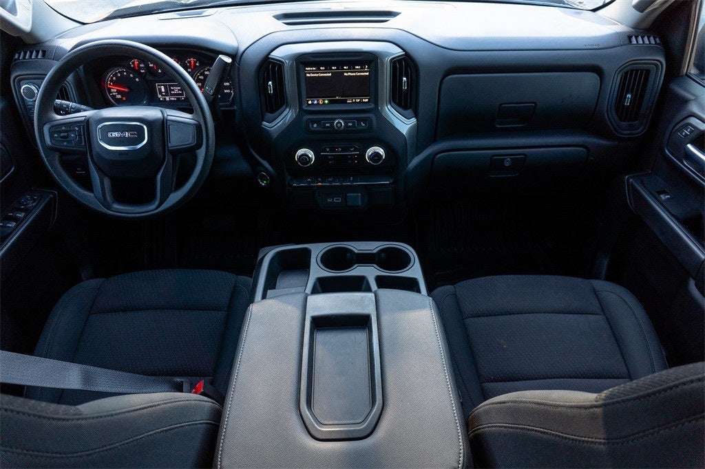 2025 GMC Sierra 1500 4WD Crew Cab Short Box Pro