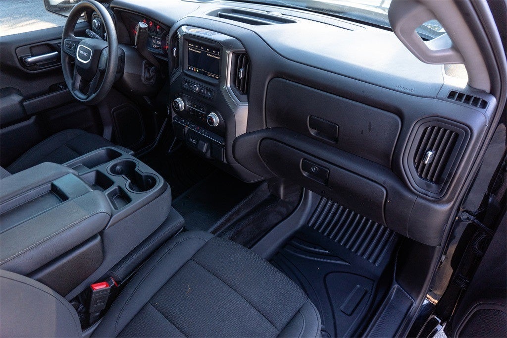 2025 GMC Sierra 1500 4WD Crew Cab Short Box Pro