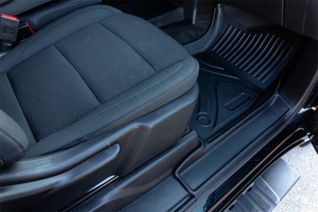 2025 GMC Sierra 1500 4WD Crew Cab Short Box Pro