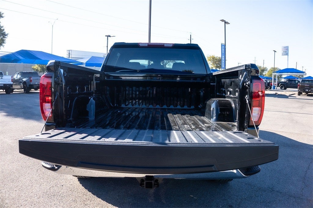 2025 GMC Sierra 1500 4WD Crew Cab Short Box Pro