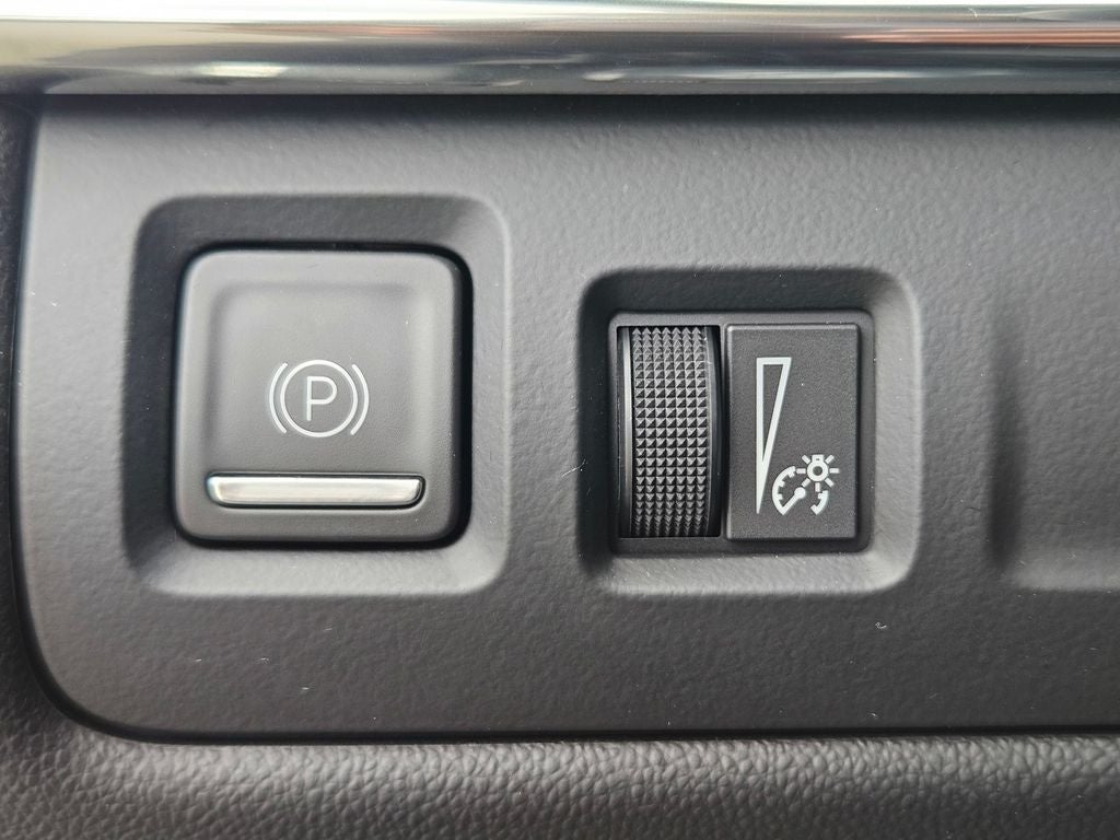 2023 Cadillac XT4 AWD Premium Luxury